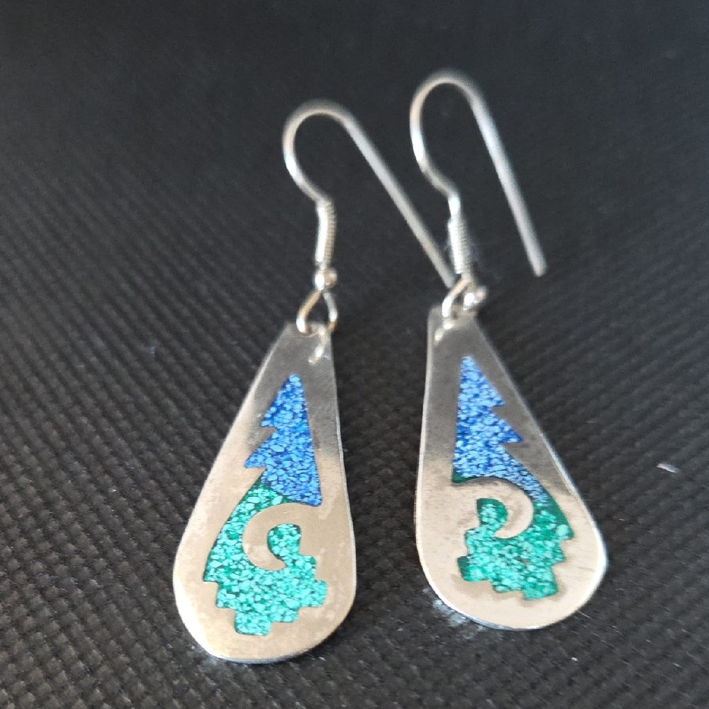 Sterling Inlaid Turqouise And Lapis Earrings